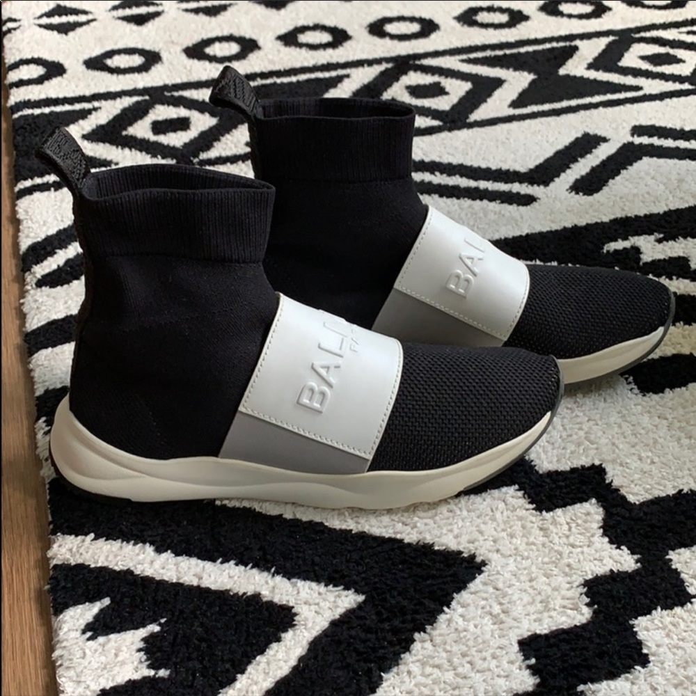 WORN ONCE BALMAIN Sneakers (s 8) with box!!!